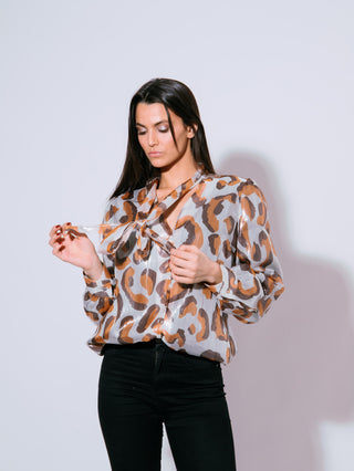 Silver Leopard Lavallière Shirt