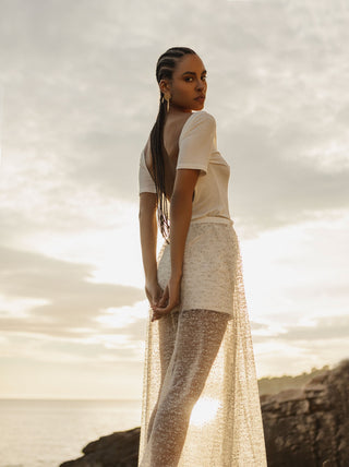2-in-1 white Capri Skirt